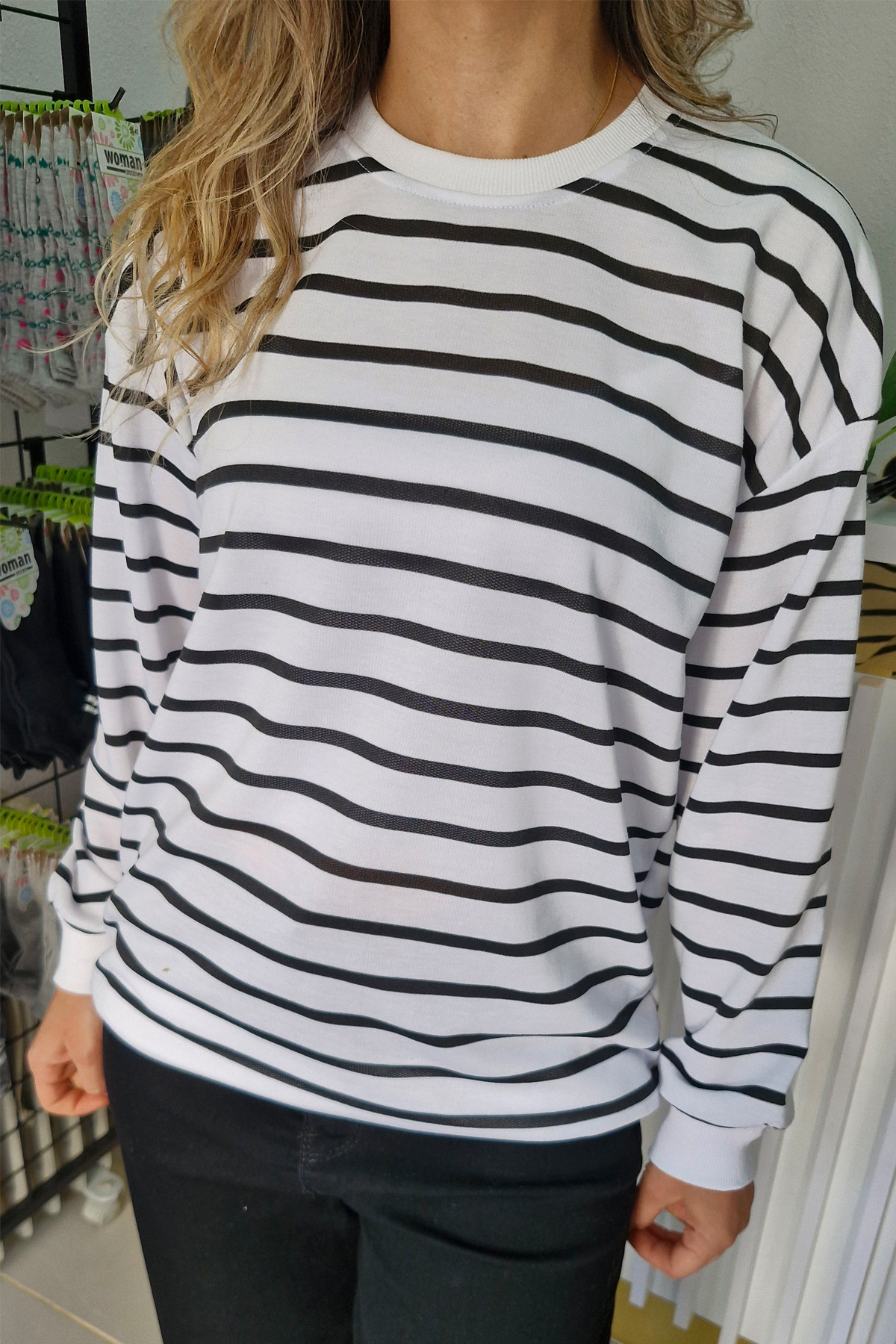 Beyaz Zemin Siyah Çizgili Zebra Desenli 2 İplik Sweatshirt