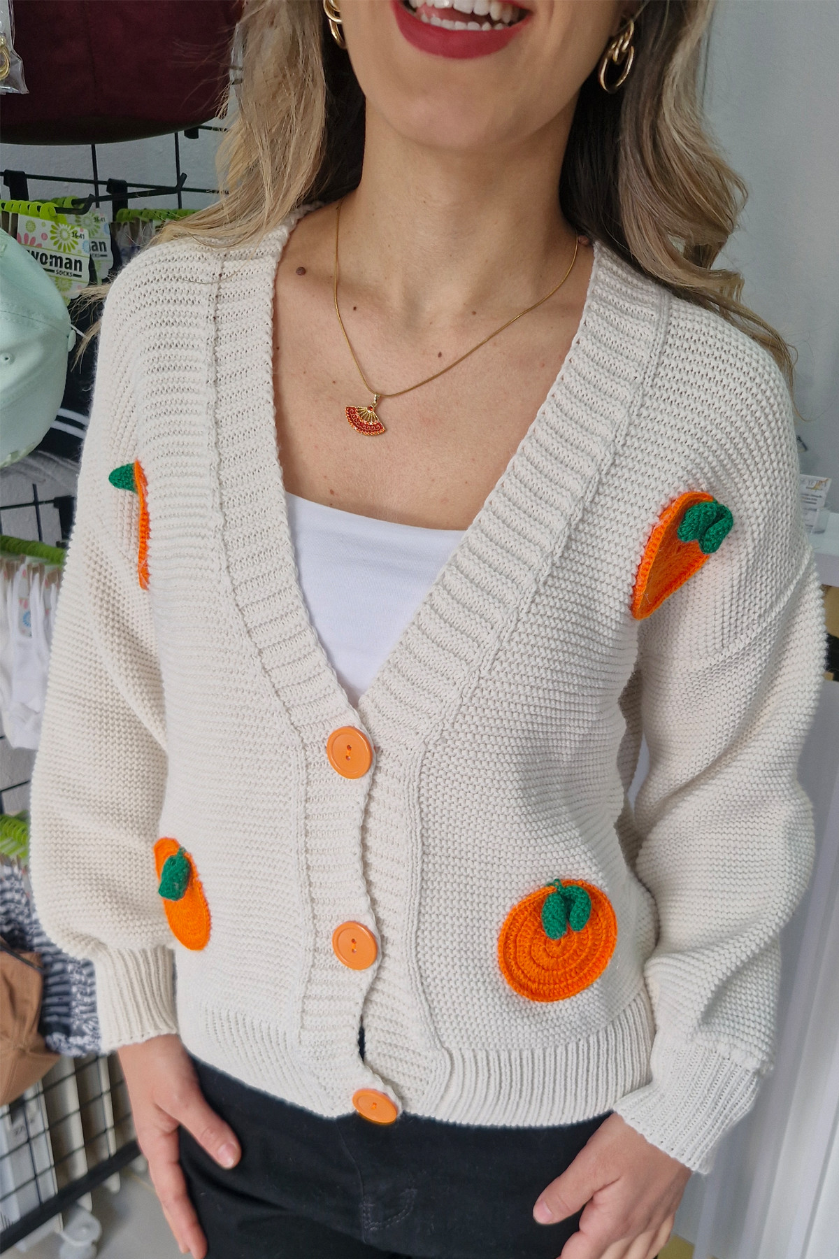 Figür Aplikeli Düğmeli Triko Hırka